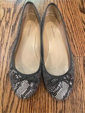 Banana Republic Snake-Print Ballet Flats with Bow 9.5